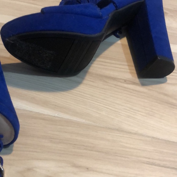Anthropologie fringe blue suede platform heels - Picture 6 of 6
